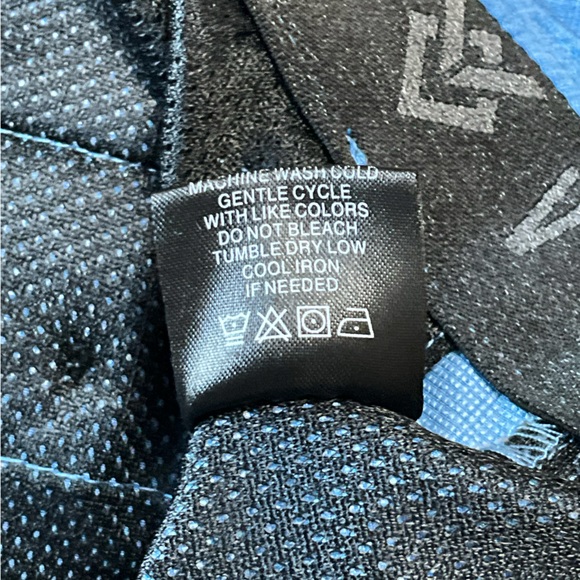 Veece Ezekiel Stretch Walkshort Shorts Men’s Size 32 Royal Blue - Picture 15 of 15